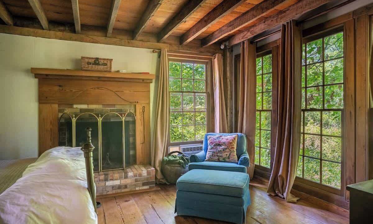 Photo of Bedroom in Macon