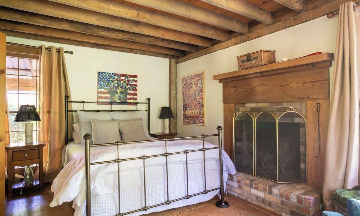 Photo of Bedroom in Macon