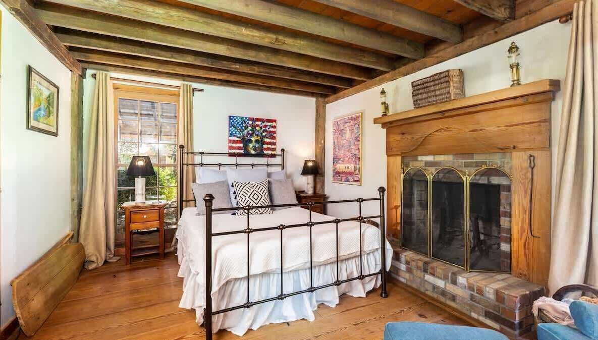 Photo of Bedroom in Macon