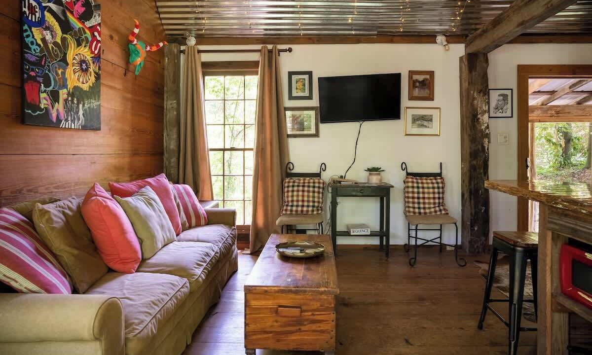 Photo of Livingroom in Macon