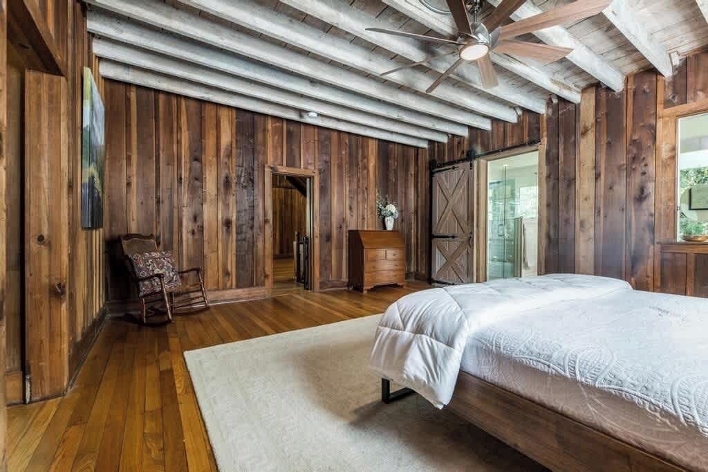 Photo of Bedroom in Macon