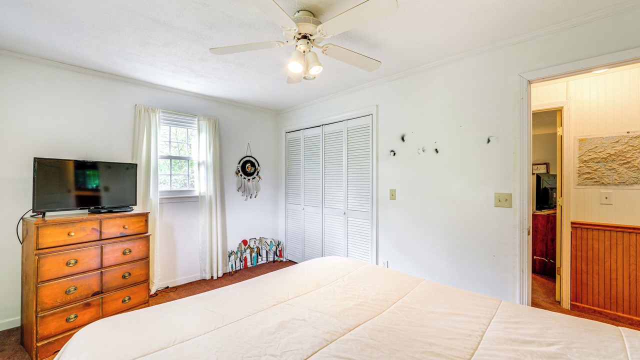 Photo of Bedroom in Waynesville