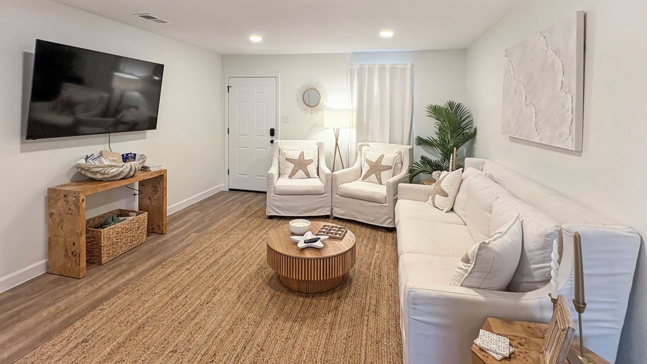 Photo of Livingroom in Biloxi