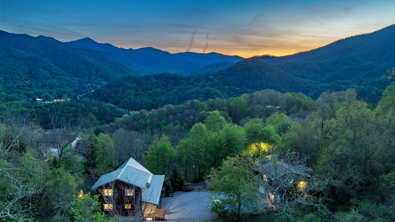 Photo of Outdoor in Waynesville
