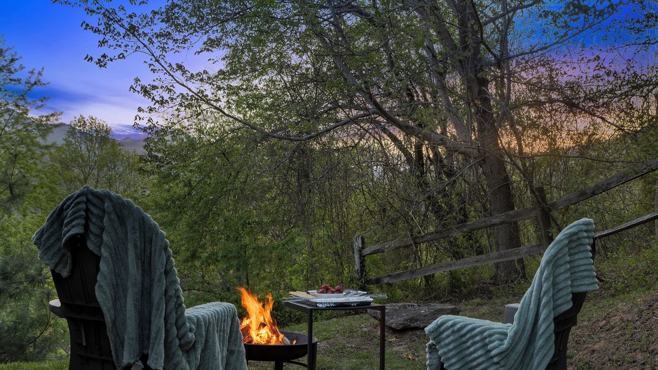 Photo of Outdoor in Waynesville
