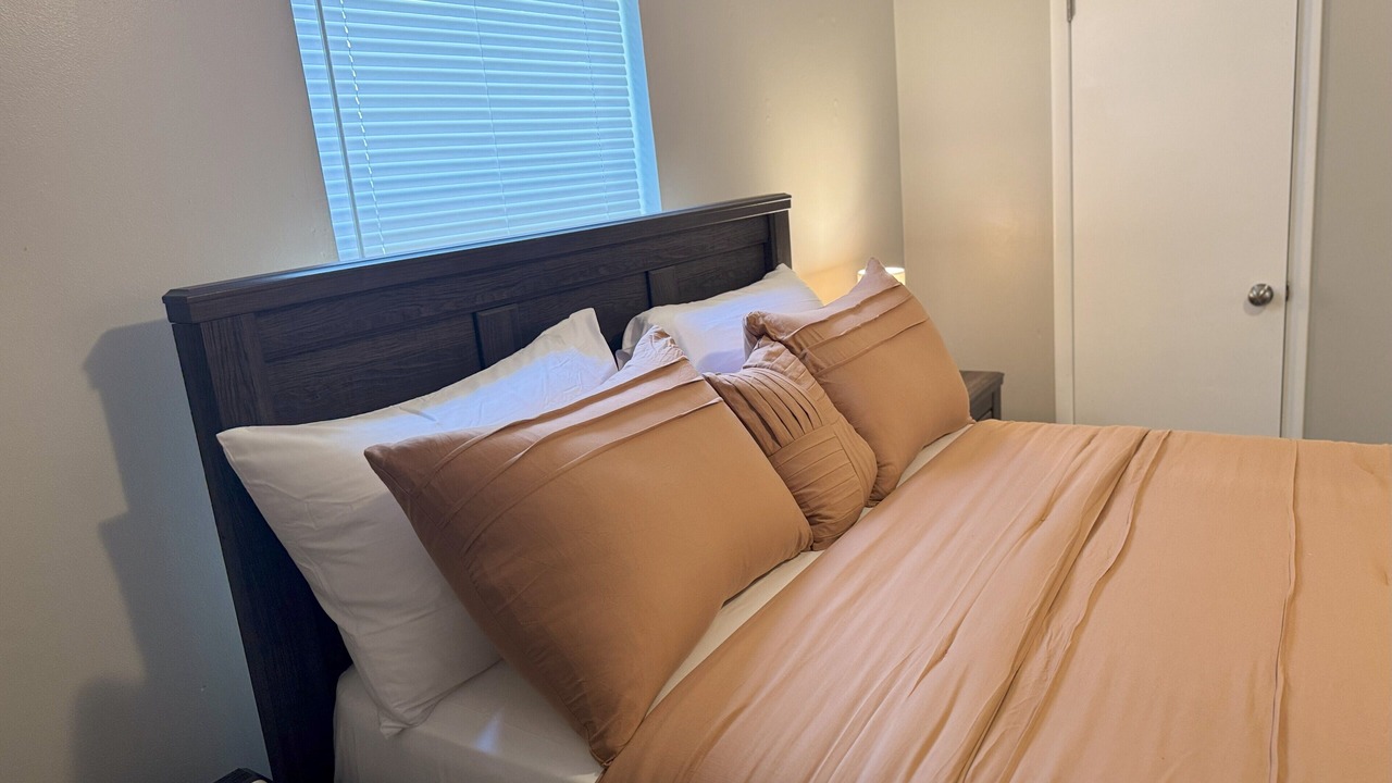 Photo of Bedroom in Daleville