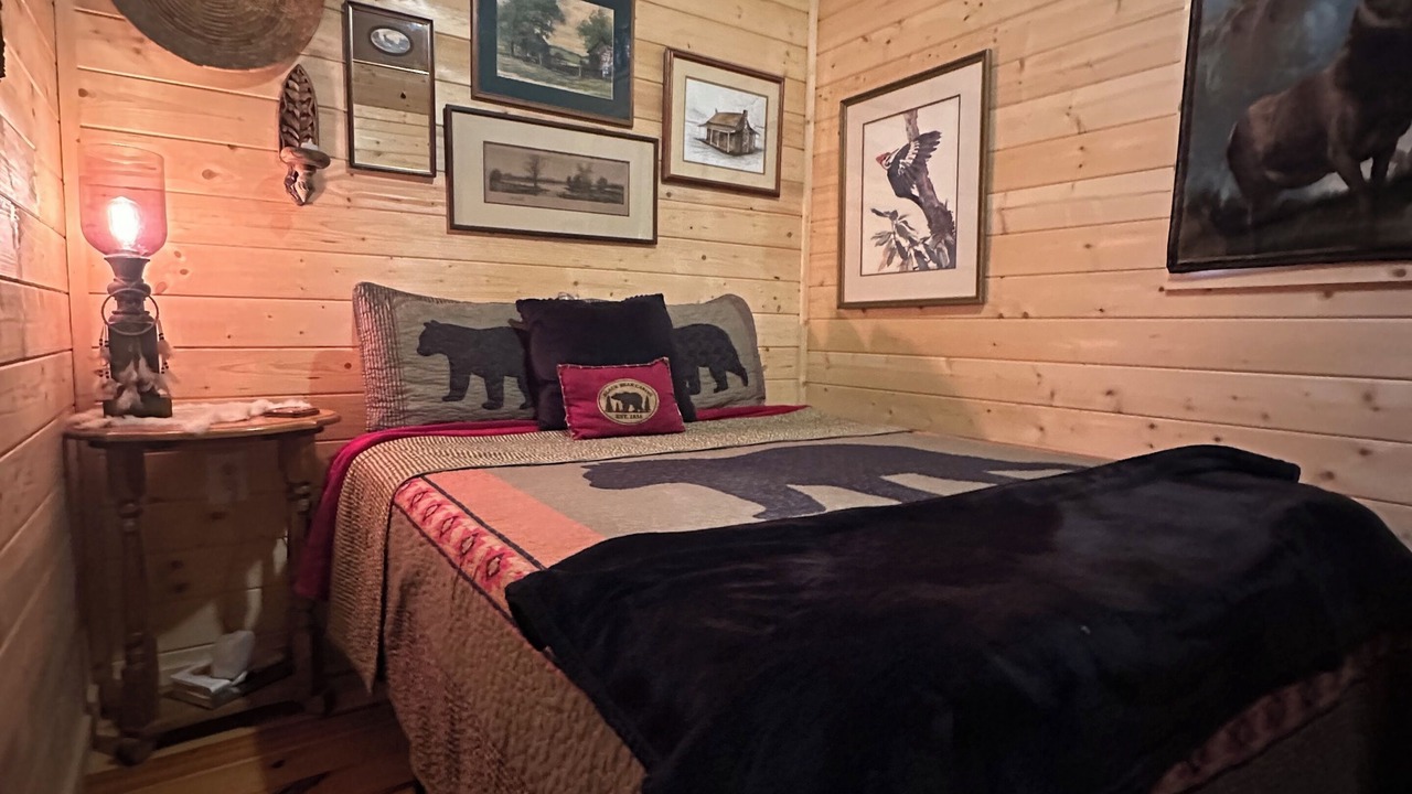 Photo of Bedroom in Cosby