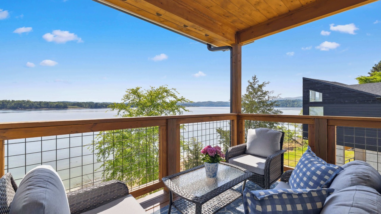 Photo of Patio Balcony in Dandridge