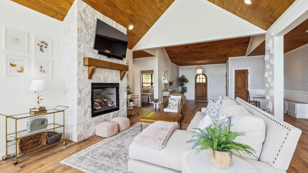 Photo of Livingroom in Dandridge