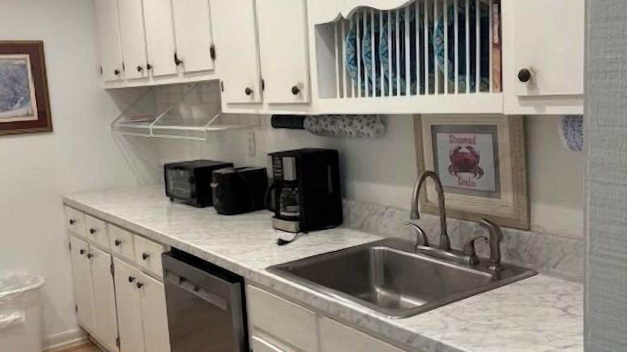 Photo of Kitchen in Lillian