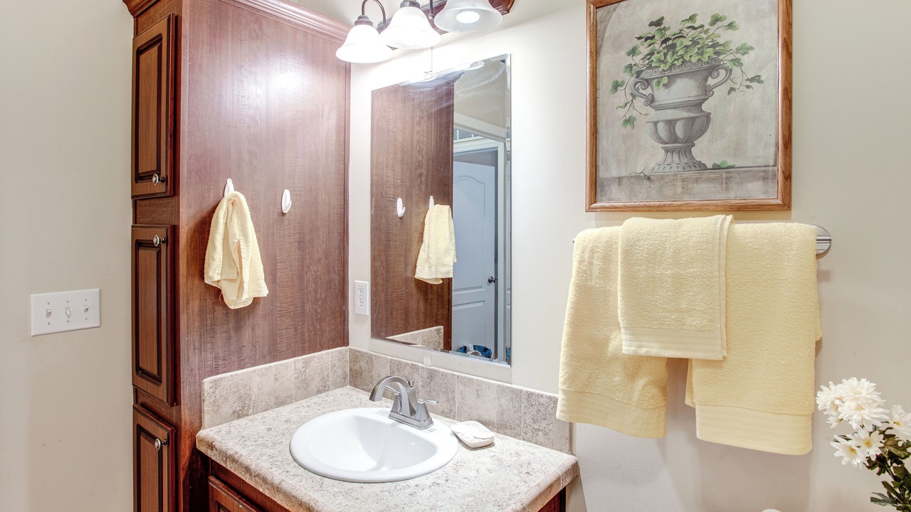 Photo of Bathroom in Huntcliff