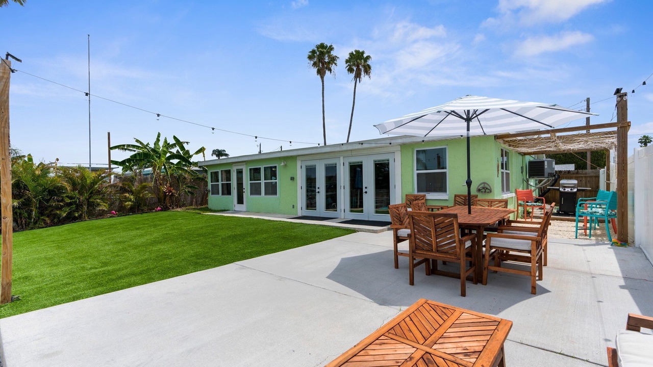 Photo of Outdoor in Hudson Beach Estates