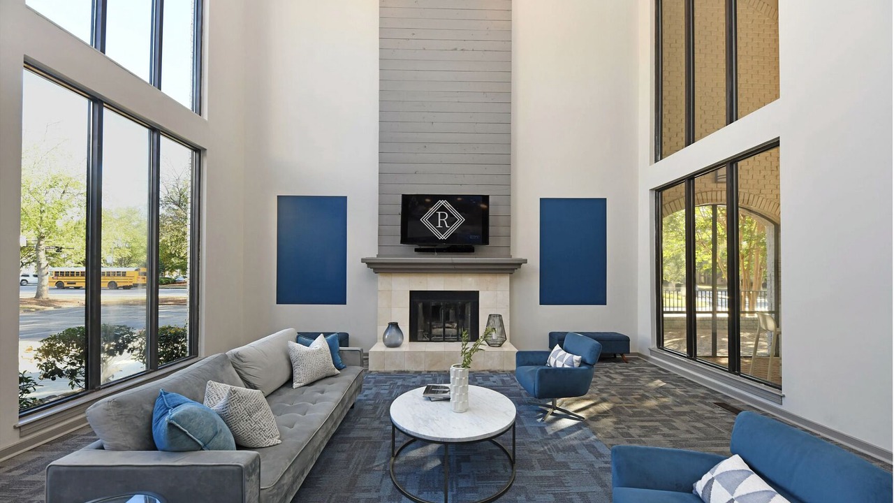 Photo of Livingroom in Huntsville