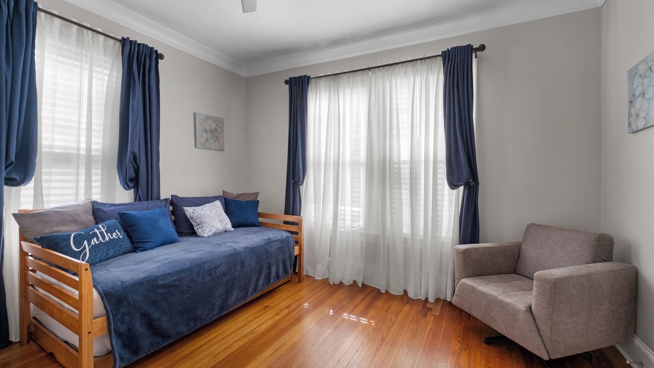 Photo of Livingroom in Old Fourth Ward