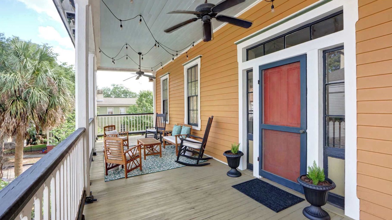 Photo of Patio Balcony in Savannah Victorian District