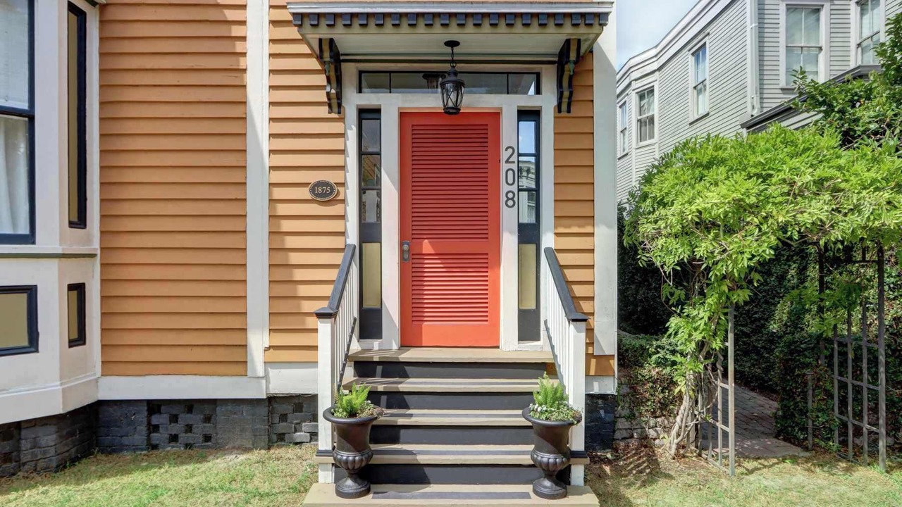 Photo of Outdoor in Savannah Victorian District
