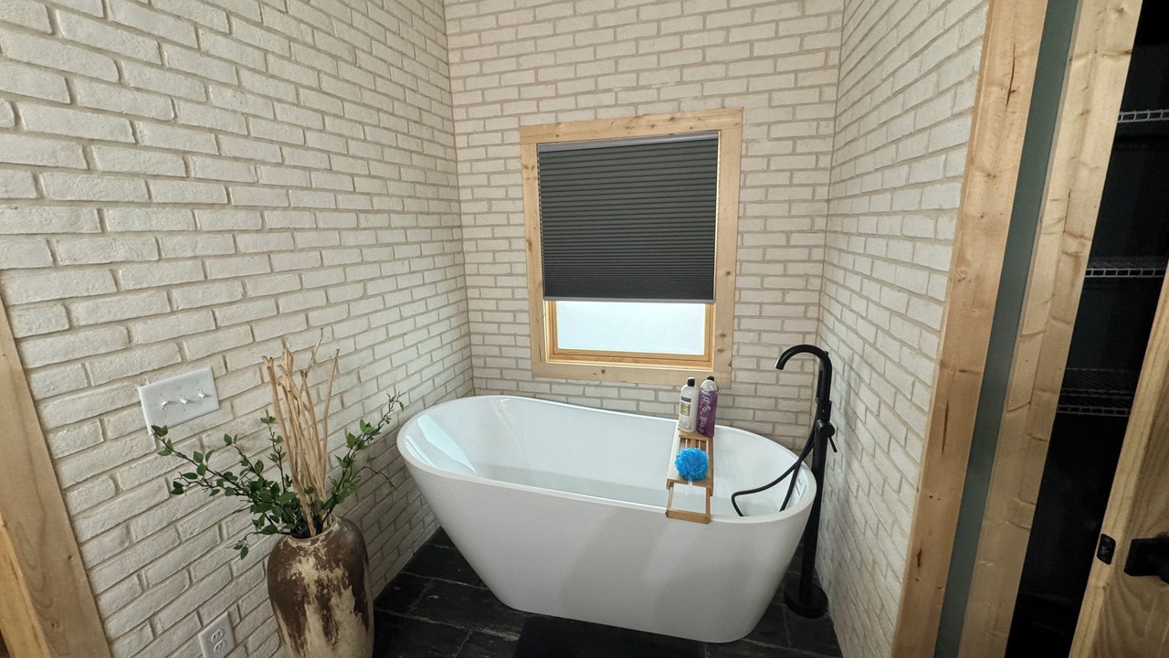Photo of Bathroom in Baneberry