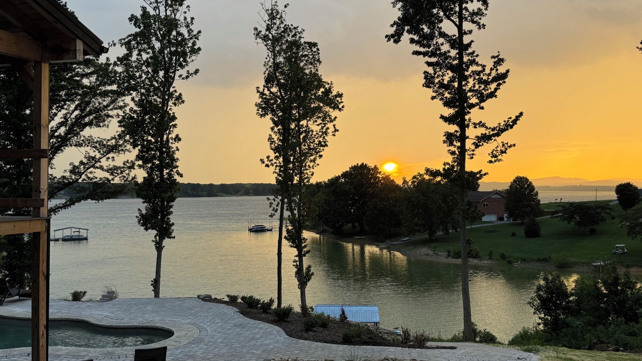 Photo of Outdoor in Baneberry