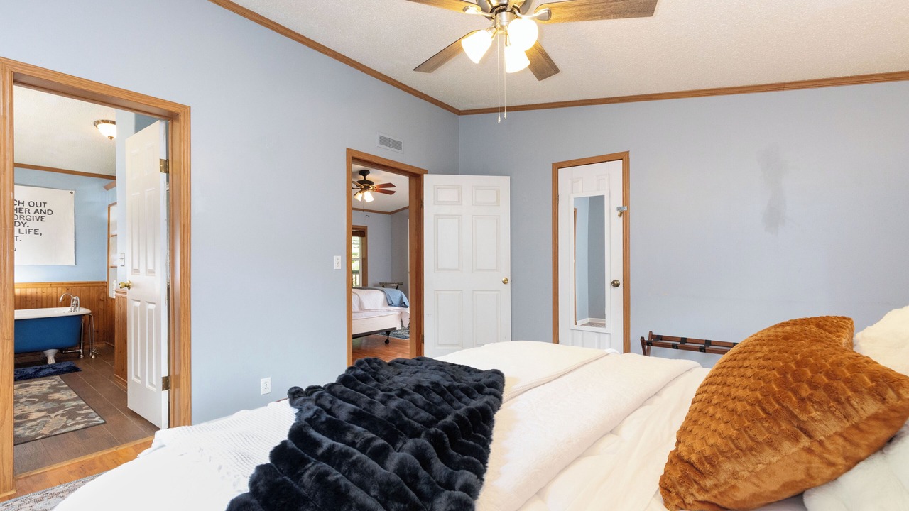 Photo of Bedroom in Sylva