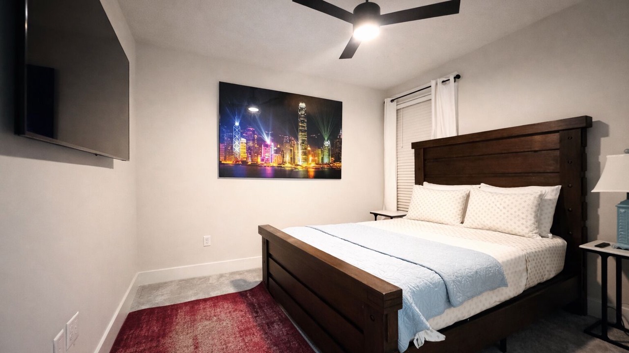 Photo of Bedroom in Five Points
