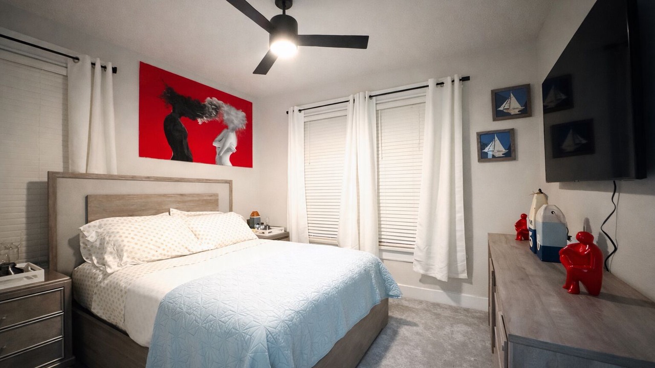 Photo of Bedroom in Five Points