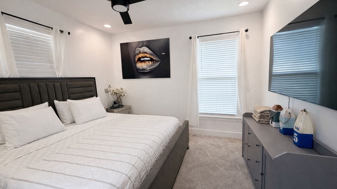 Photo of Bedroom in Five Points