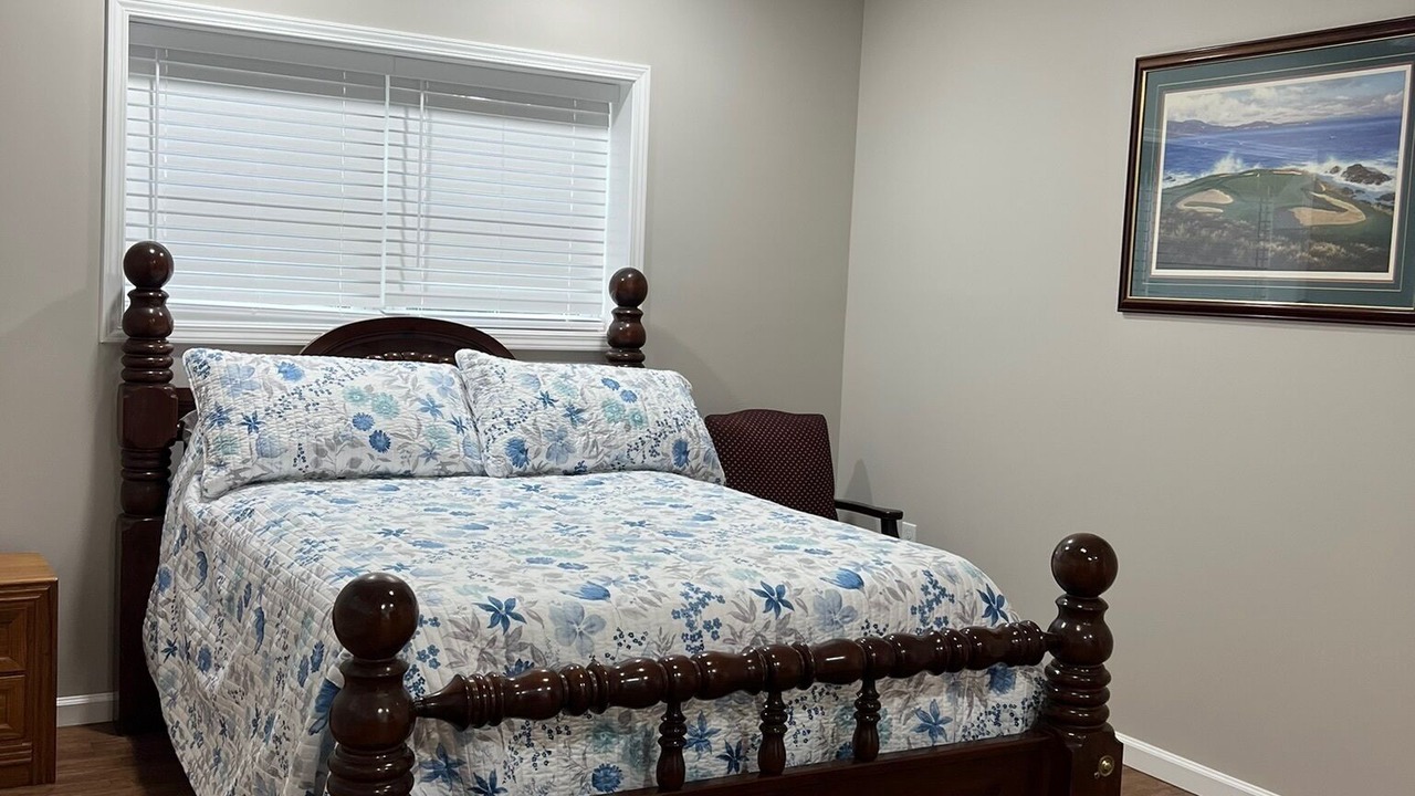 Photo of Bedroom in Forest Hills