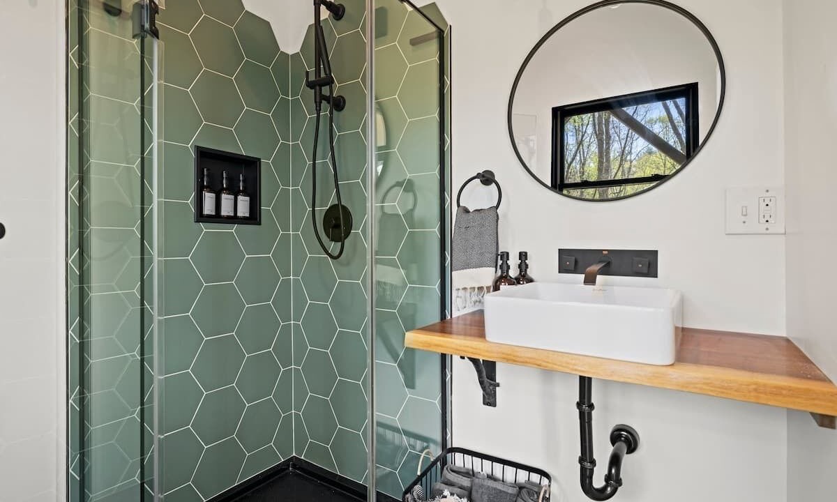 Photo of Bathroom in Alexander