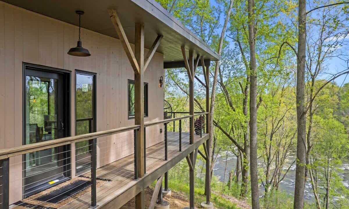 Photo of Patio Balcony in Alexander