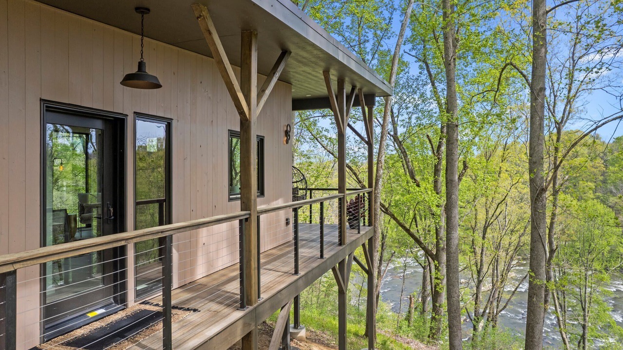 Photo of Patio Balcony in Alexander