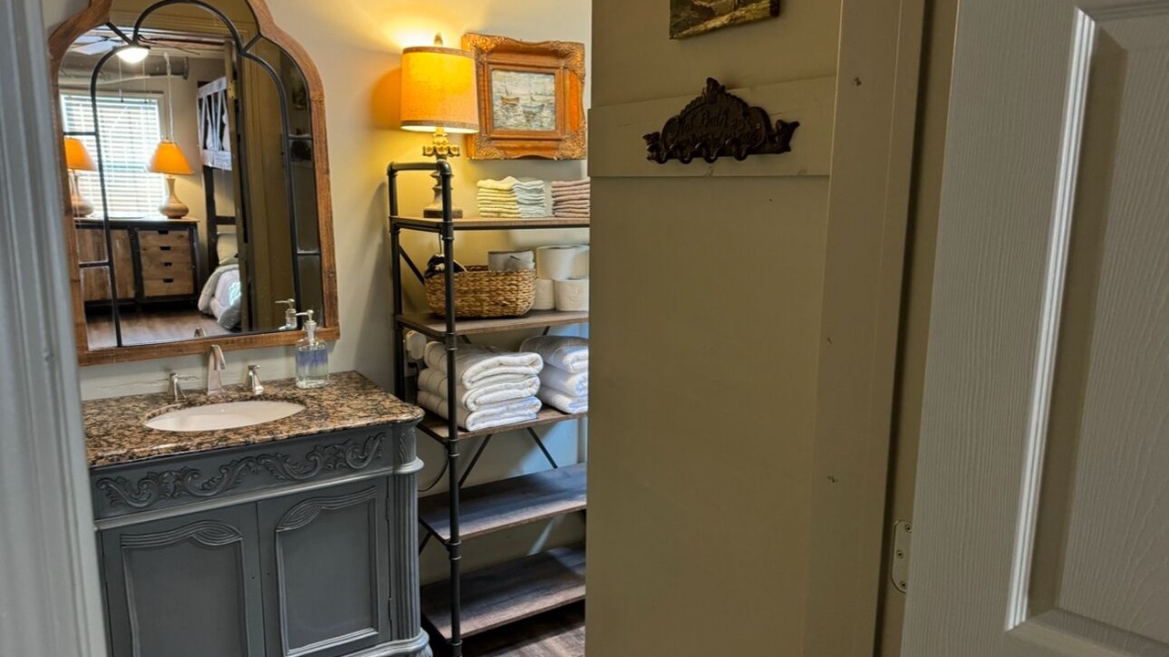 Photo of Bedroom in Guntersville