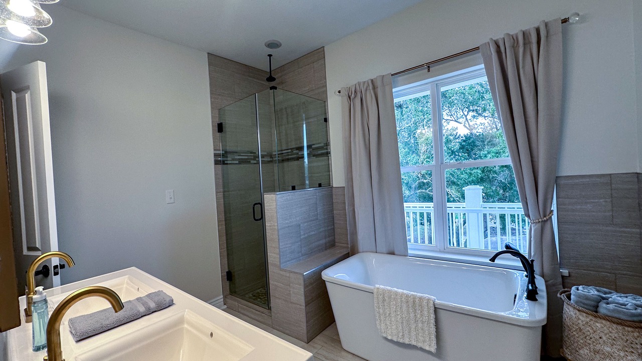 Photo of Bathroom in Ocean Springs