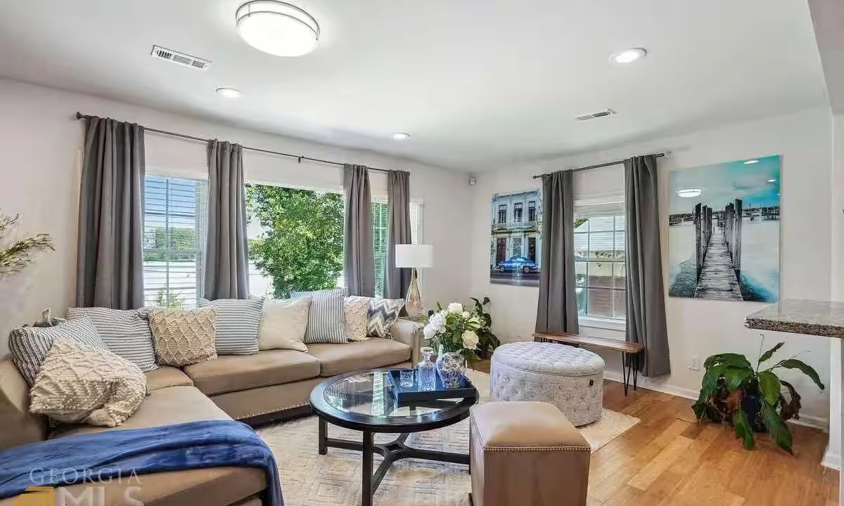 Photo of Livingroom in Atlanta