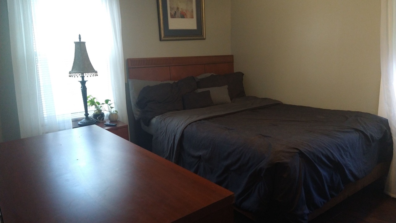 Photo of Bedroom in Jefferson Park