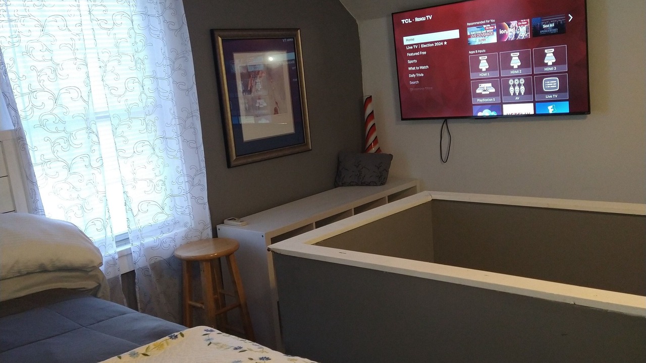 Photo of Bedroom in Jefferson Park