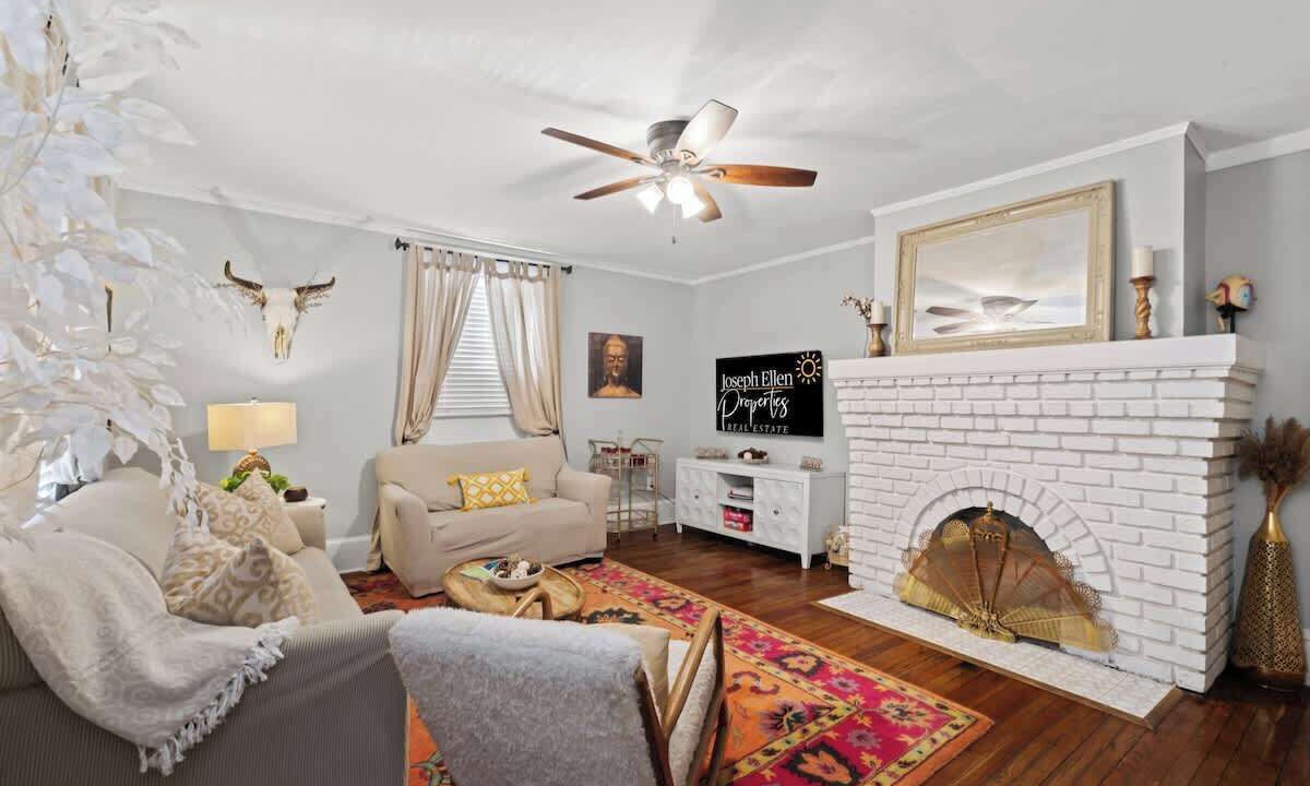 Photo of Livingroom in Riverside