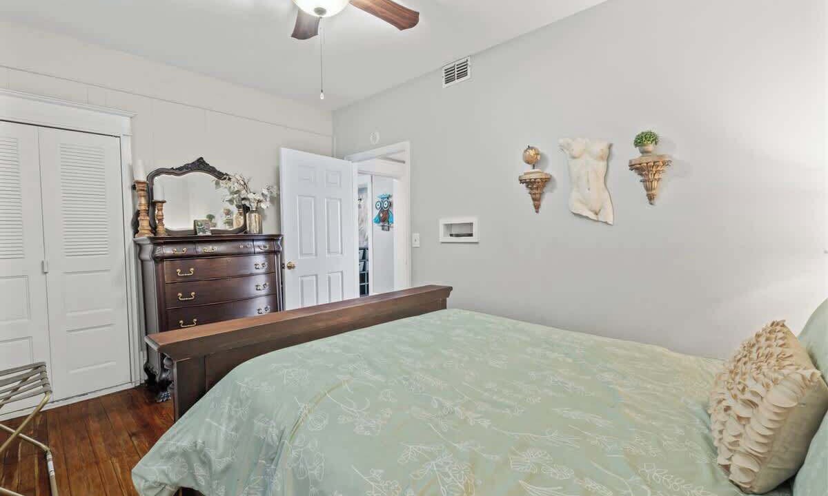 Photo of Bedroom in Riverside