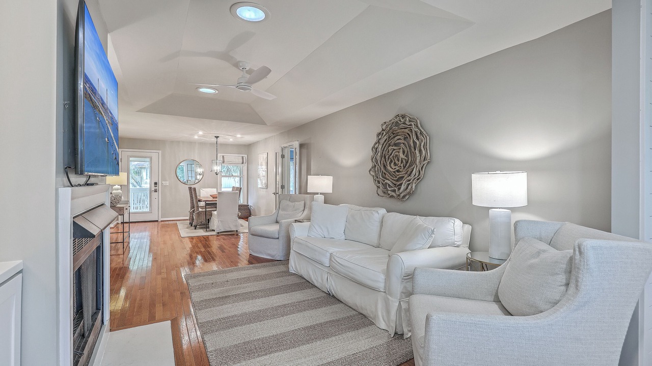 Photo of Livingroom in Seabrook Island