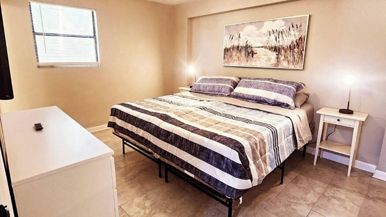 Photo of Bedroom in Westside