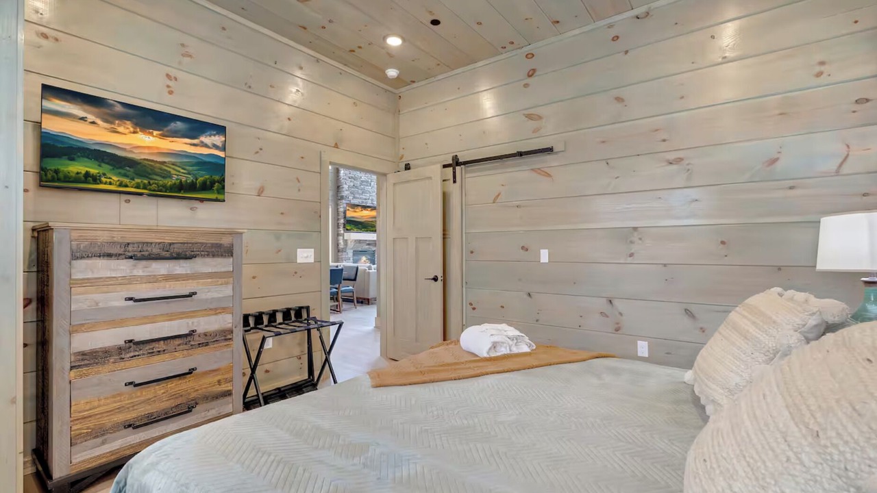 Photo of Bedroom in Sevierville