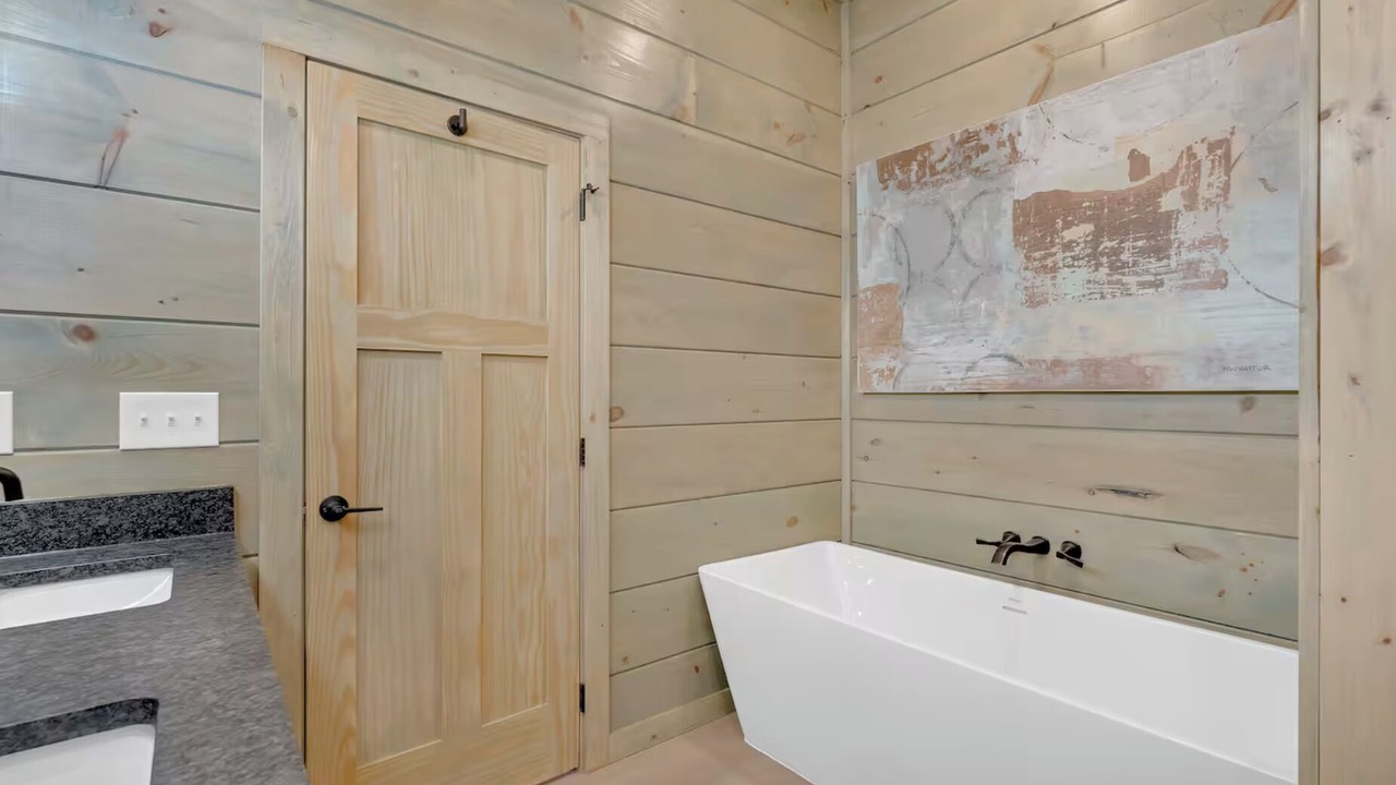Photo of Bathroom in Sevierville