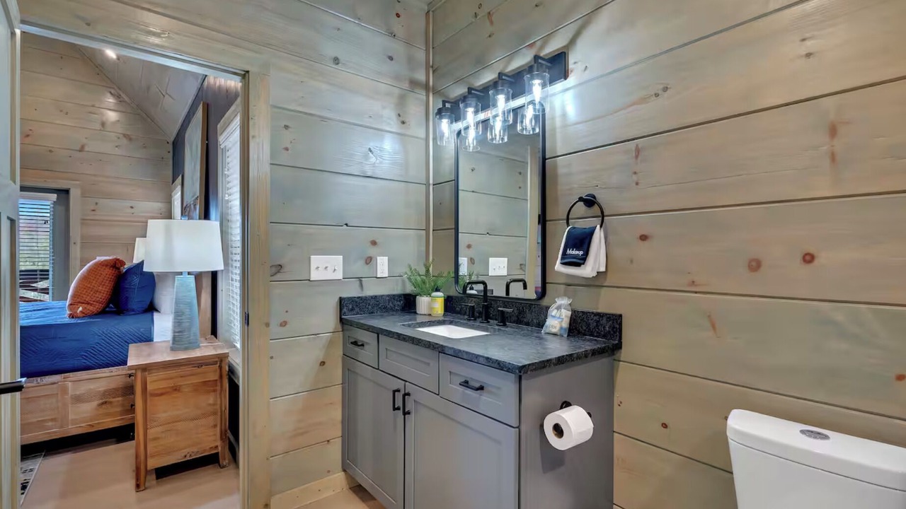 Photo of Bathroom in Sevierville