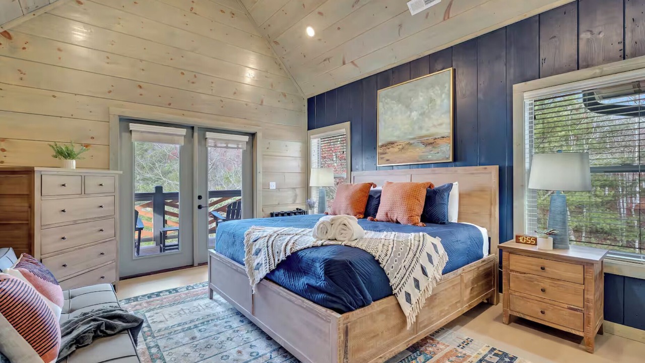 Photo of Bedroom in Sevierville
