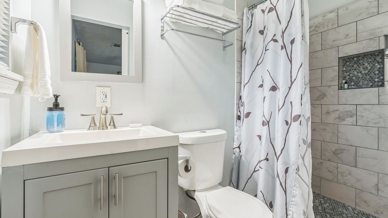 Photo of Bathroom in Powder Springs
