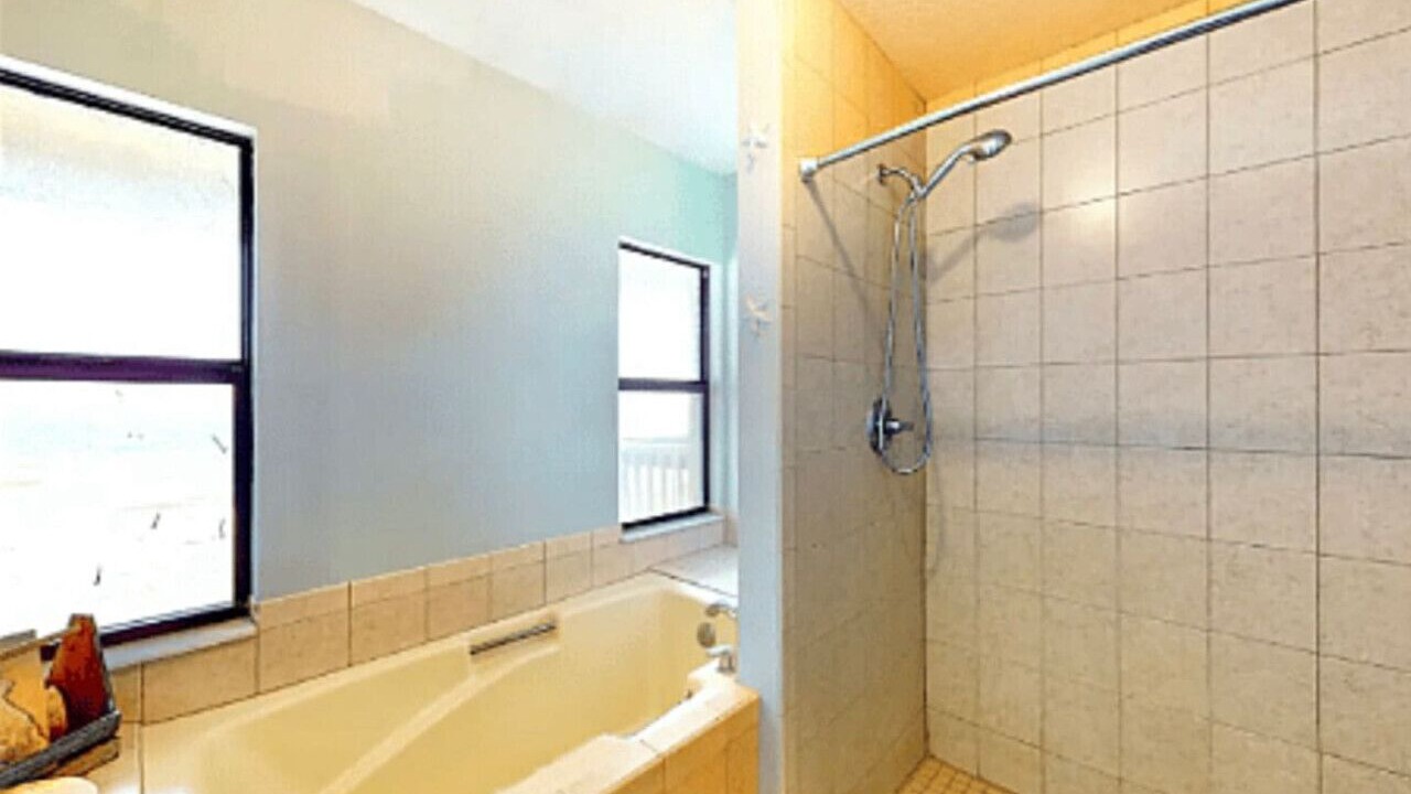 Photo of Bathroom in Melbourne Beach