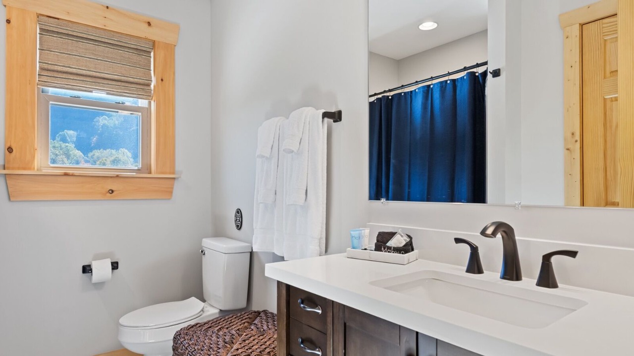Photo of Bathroom in Maggie Valley