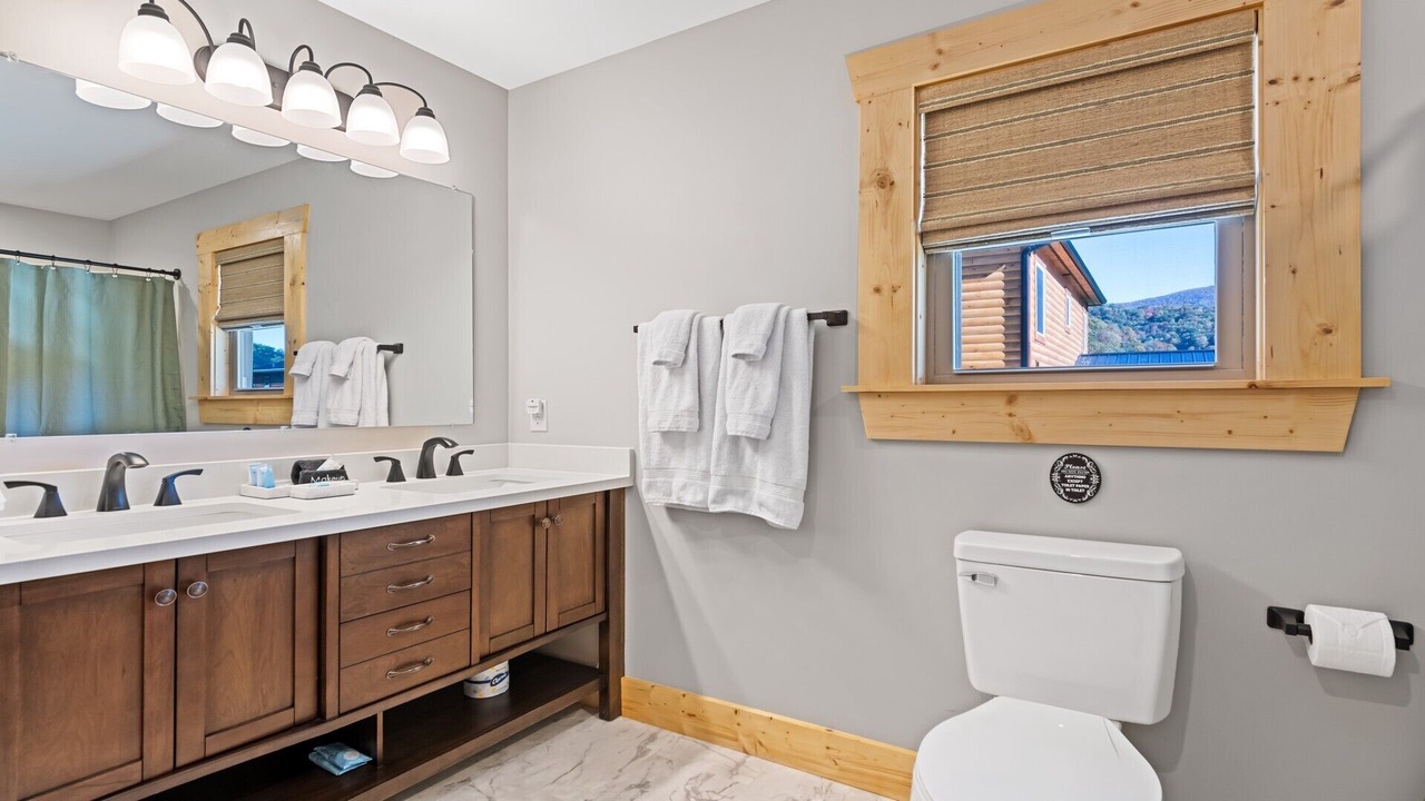 Photo of Bathroom in Maggie Valley