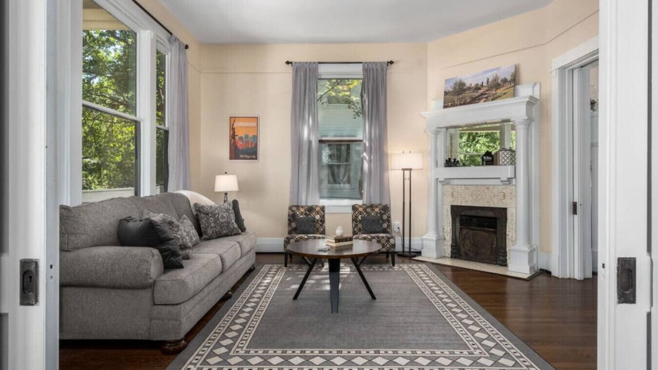 Photo of Livingroom in Five Points South