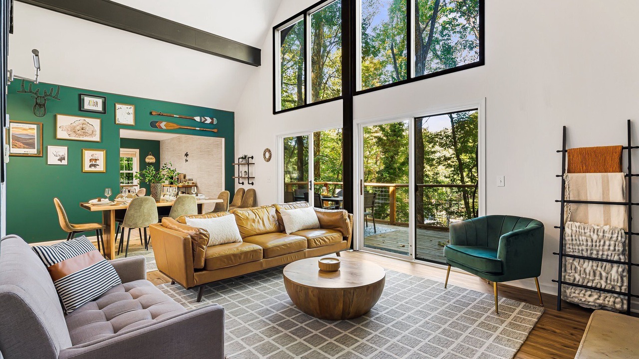 Photo of Livingroom in Maggie Valley