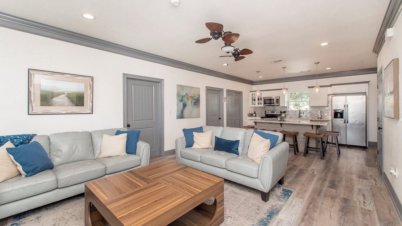 Photo of Livingroom in Long Beach